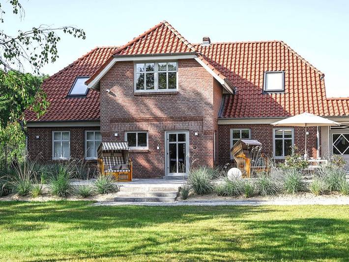 Ferienhaus für 8 Personen, mit Terrasse und Garten sowie Sauna