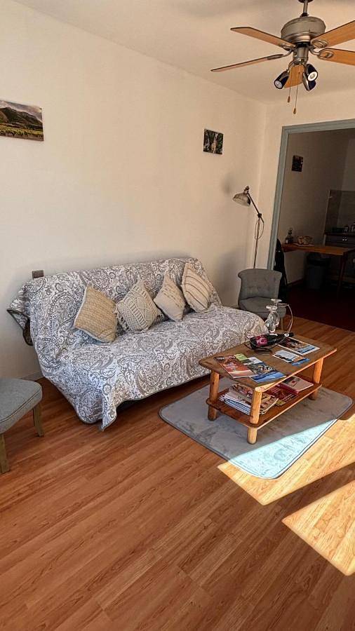 Gîte pour 5 personnes, avec vue à Maury - 2