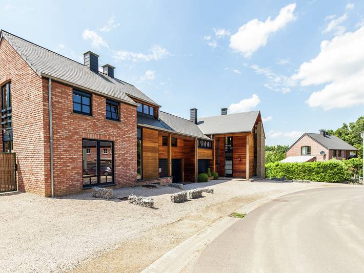 Location de vacances pour 8 personnes, avec Terrasse et Sauna dans Bomal