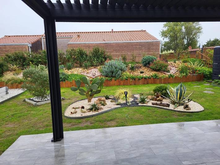 Gîte pour 5 personnes, avec jardin dans Plage Du Pont D Yeu Notre Dame De Monts - 2