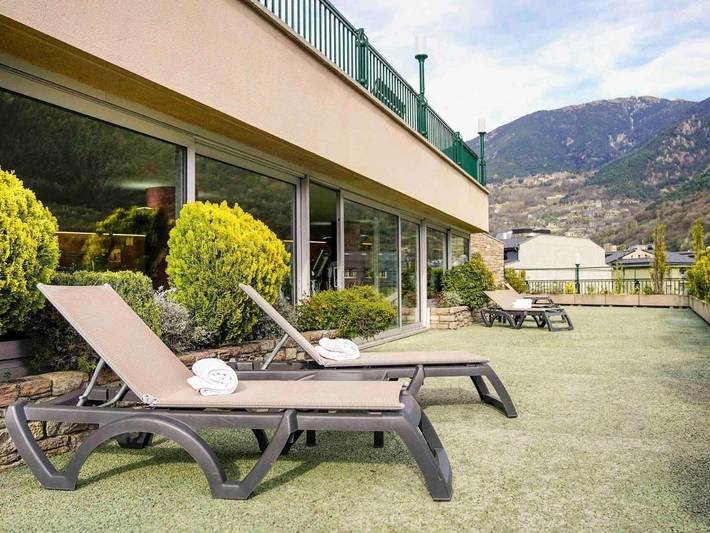 Hôtel pour 2 personnes, avec Terrasse et Jacuzzi ainsi que Piscine et Sauna