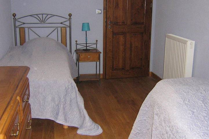 Gîte pour 10 personnes, avec jardin et terrasse à Rieupeyroux - 2