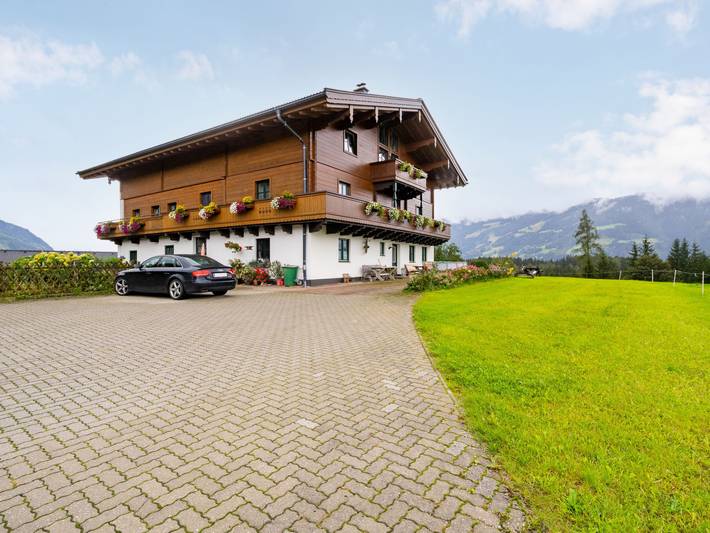 Ferienwohnung für 2 Personen, mit Garten und Ausblick in Saalfelden am Steinernen Meer