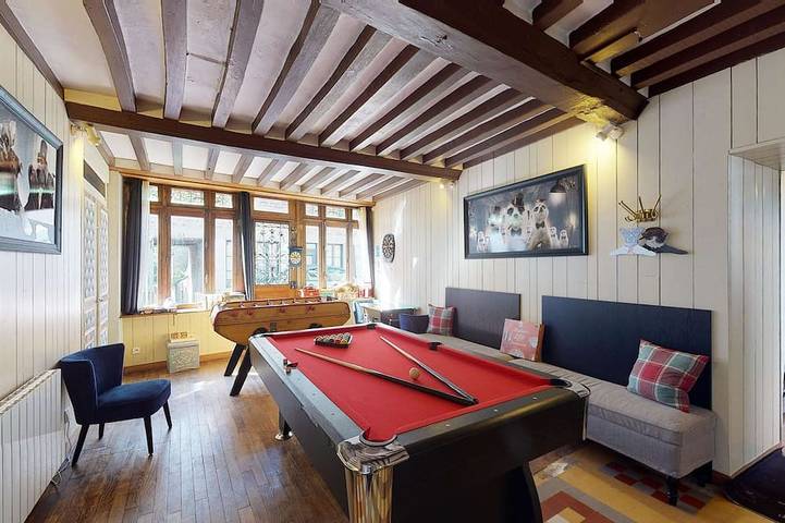 Location de vacances pour 8 personnes, avec jardin à Villedieu-les-Poêles