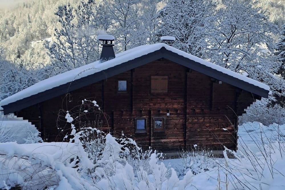 Chalet \"Sous les étoiles des Aravis\" in Serraval, Région d'Annecy
