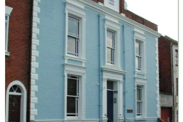 Apartamento entero, Worc City-Parking-Wi-Fi-Toiletries-TVs-Full kitchen-Ent Apart-Outside Space in Worcester, Worcestershire