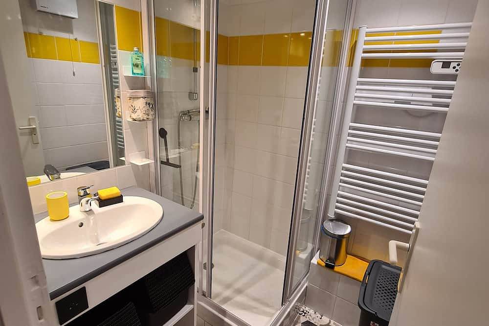 Appartement entier, Escade Montagne en Famille, appartement cosy avec piscine couverte in Bielle (Pyrénées-Atlantiques), Béarn