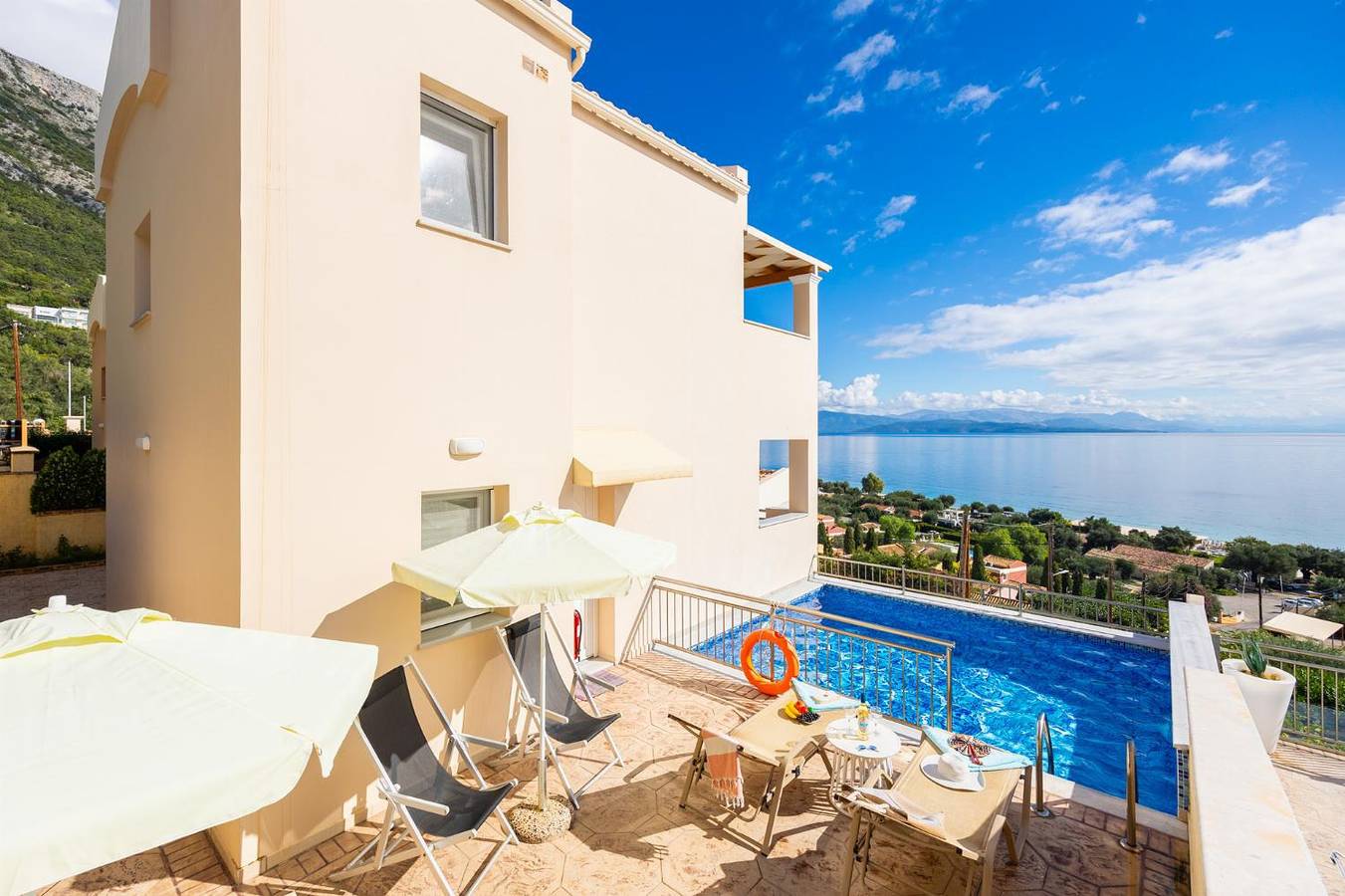 Villa pour 6 Personnes dans Mparmpati, Corfou