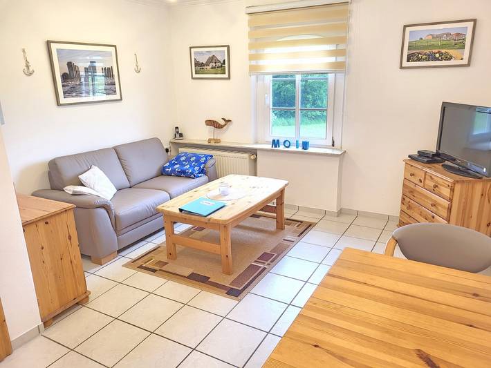 Ganze Wohnung, Ferienwohnung "Lüttmoor" Meerblick, Badestelle am Haus und Strandkorb in Langeneß, Halligen