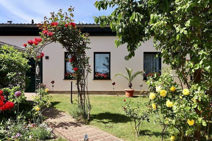 Ferienhaus für 2 Personen, mit Terrasse und Garten in Mecklenburg-Vorpommern