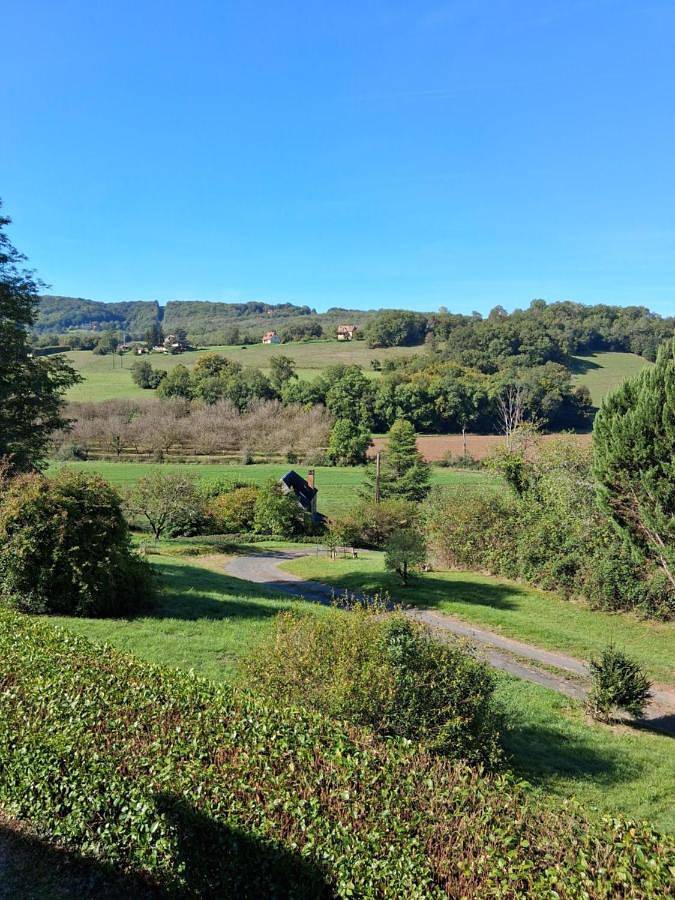 Chambre d’hôte pour 2 personnes, avec vue et piscine ainsi que terrasse et jardin à Carlux - 3