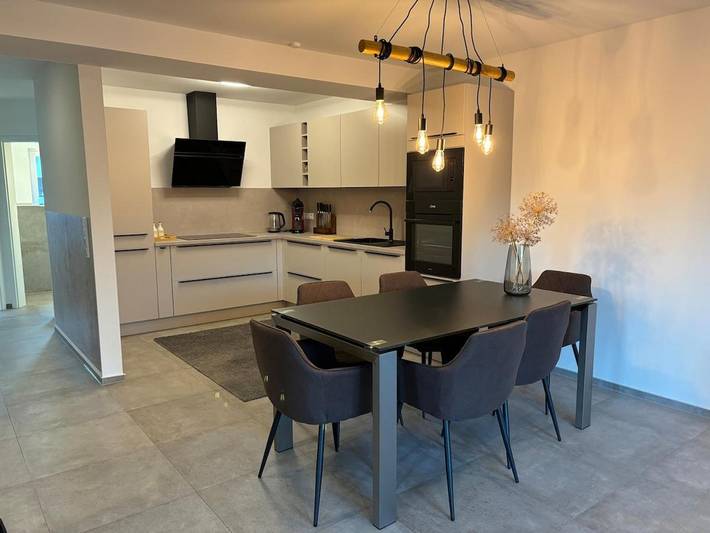 Ferienwohnung für 6 Personen, mit Balkon und Garten