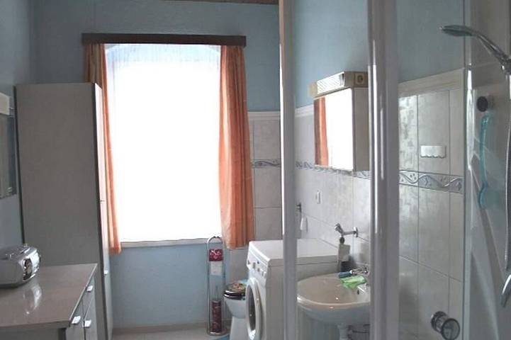 Ganze Wohnung, Ferienwohnung Zur Modell-Auto-Galerie Greiz - Fewo, Dusche, Wc, 1 Schlafraum, 1 in Greiz, Region Greiz