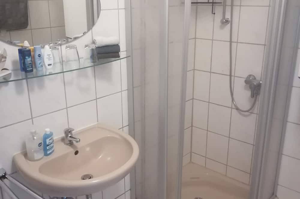 Ganze Wohnung, Helle 2 Zimmer Wohnung 25min bis Europapark in Lahr, Mittlerer Schwarzwald