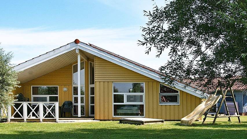 Ferienhaus für 12 Personen, mit Terrasse und Garten sowie Whirlpool und Sauna in Otterndorf