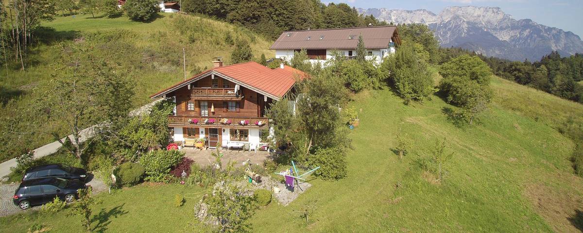 Ferienwohnung für 3 Personen, mit Terrasse und Garten sowie Ausblick