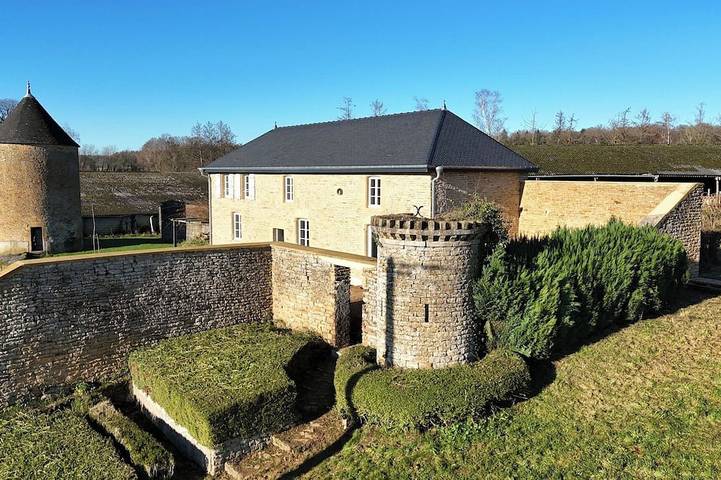 Vakantiehuis voor 10 personen, met tuin in de Ardennen