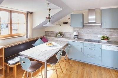 Ferienwohnung für 5 Personen, mit Balkon und Sauna sowie Seeblick und Ausblick in Wertach - 3