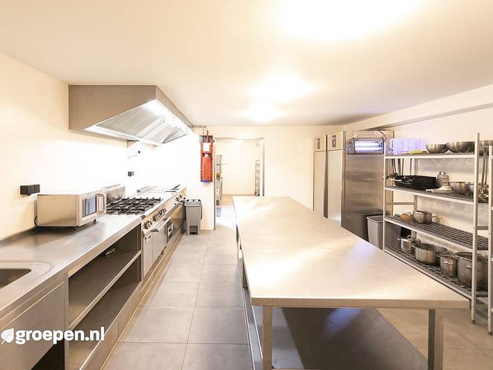 Location de vacances pour 55 personnes, avec terrasse et jacuzzi ainsi que sauna et balcon/terrasse dans Région de Namur - 4