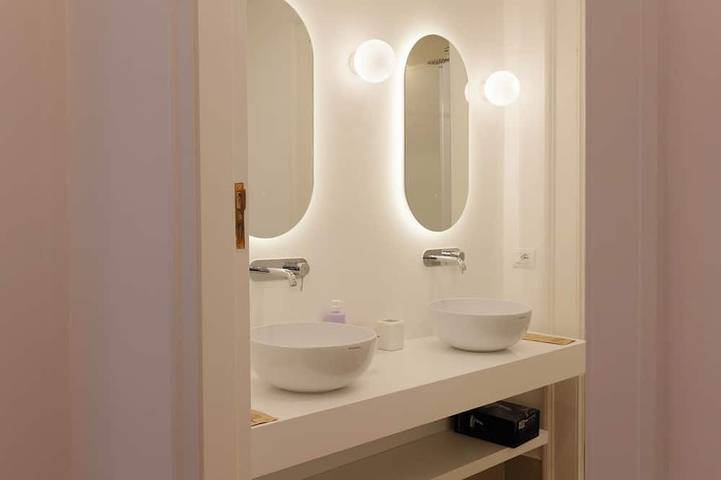 Ganze Wohnung, [Antica Dimora Sul Mare] -Blu - Luxury Apartment With Sea View - Molfetta in Molfetta, Bari Provinz