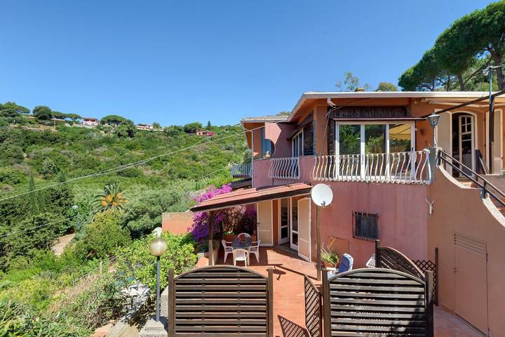 Apartamento entero, Villa Fiorita - Apartamento Bouganville en Elba entre mar y naturaleza in Morcone (Capoliveri), Capoliveri