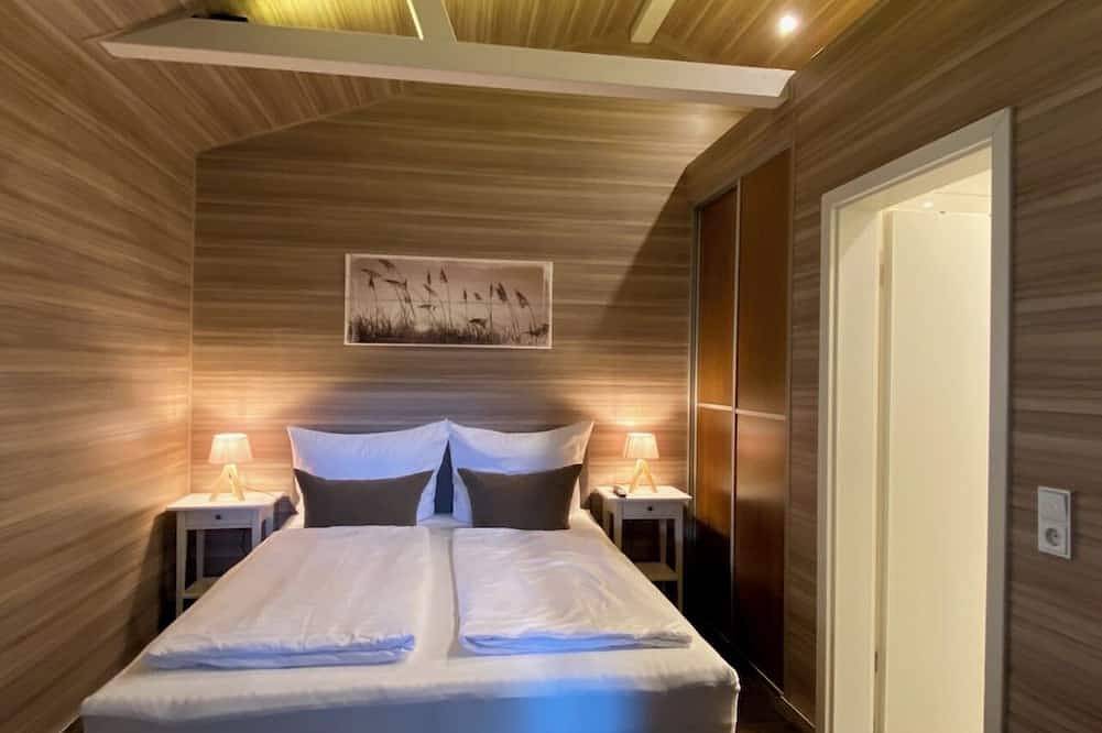 Chalet Seeblick: Private Sauna. Fireplace. Lake View. Pure Nature. in Heimbach, Rureifel (Nordrhein-westfalen)