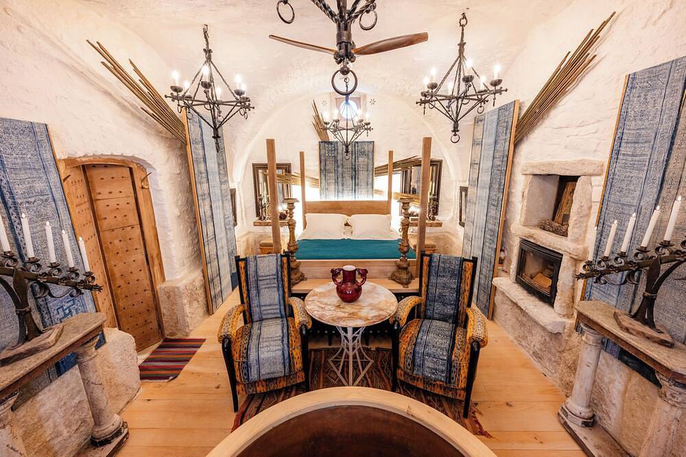 L’Unique – Voûte du Xviiie & Élégance Incomparable in Goult, Parc naturel régional du Luberon