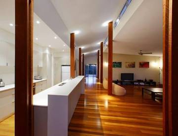 Holiday Home for 12 People in Moreton Bay, Photo 2