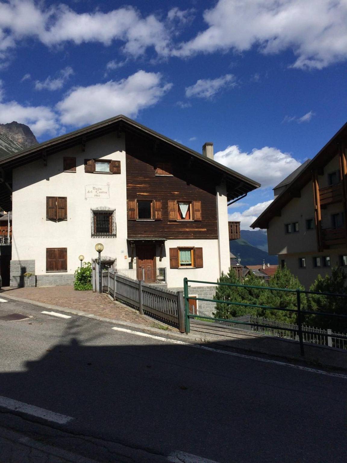 Apartment '3' mit Bergblick, Gemeinschaftsgarten und Wlan in Isolaccia, Valdidentro
