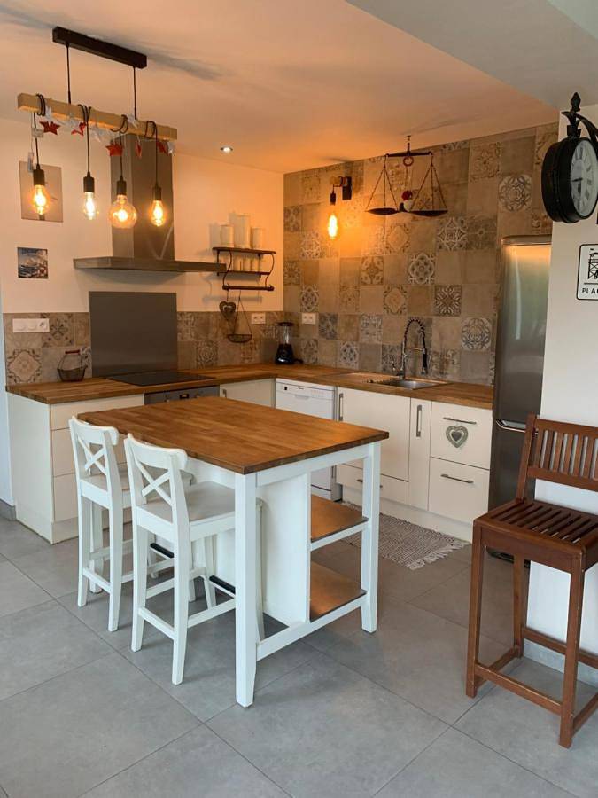 Location de vacances pour 8 personnes, avec jardin, animaux acceptés à Commes