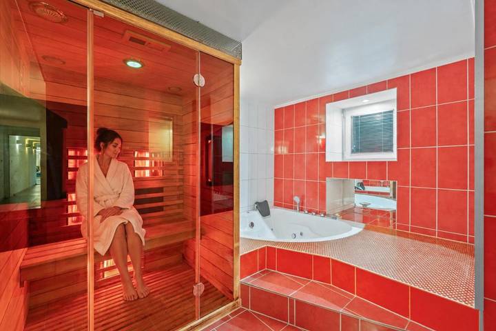 Ferienwohnung für 9 Personen, mit Whirlpool und Sauna in Wilmersdorf Berlin - 3