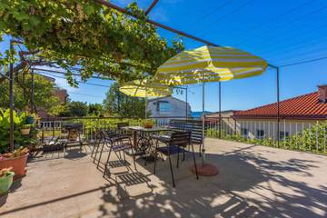 Ferienwohnung für 6 Personen, mit Garten in Crikvenica