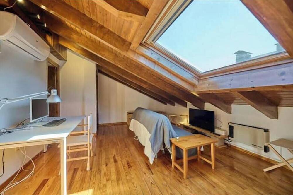 Entire apartment, Cozy duplex in Bellver de Cerdanya in Bellver de Cerdanya, Catalan Pyrenees