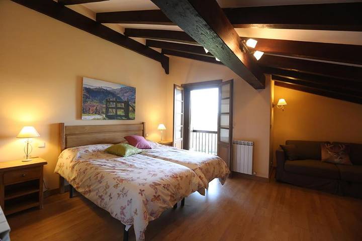 Location de vacances pour 18 personnes, avec piscine ainsi que vue et jardin, adapté aux familles à Zugarramurdi - 3