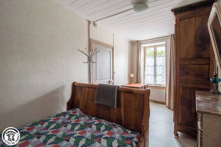 Location de vacances pour 4 personnes, avec jardin à Bansat - 2