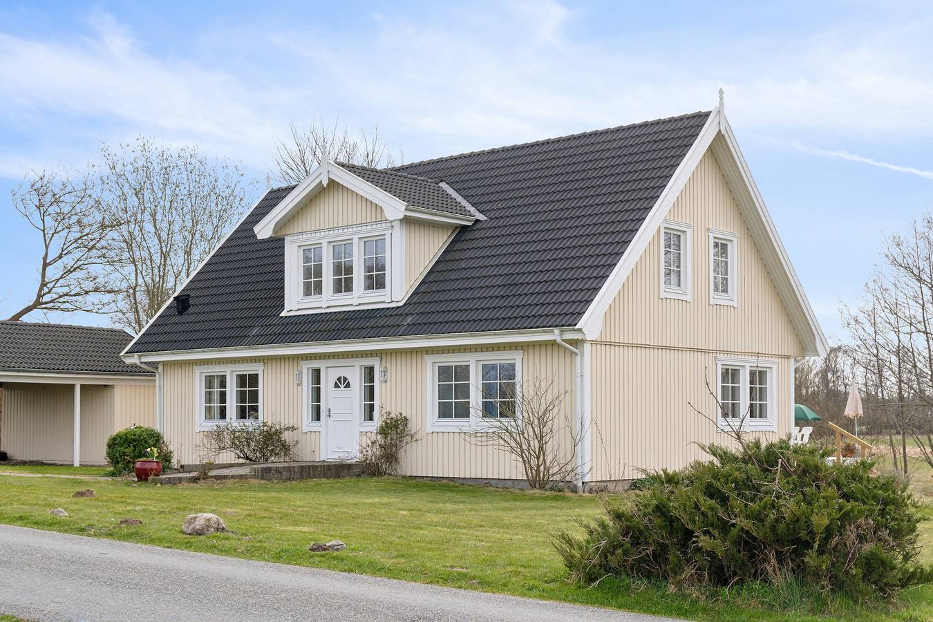Große Villa auf dem Land nahe dem Strand in Faxe Ladeplads, Schwedische Ostsee