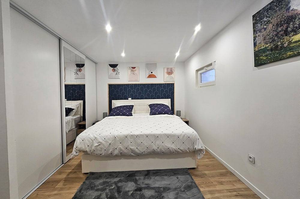 Apartamento entero, Just 25 minutes from Paris, enjoy this chic residence with family or friends. in Conflans-Sainte-Honorine, Yvelines