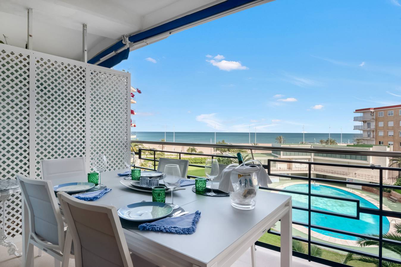 Ganze Wohnung, Apartment 'Gandia Tropicana Suite' mit Meerblick, Wlan und Klimaanlage in Playa de Gandía, Costa de Valencia