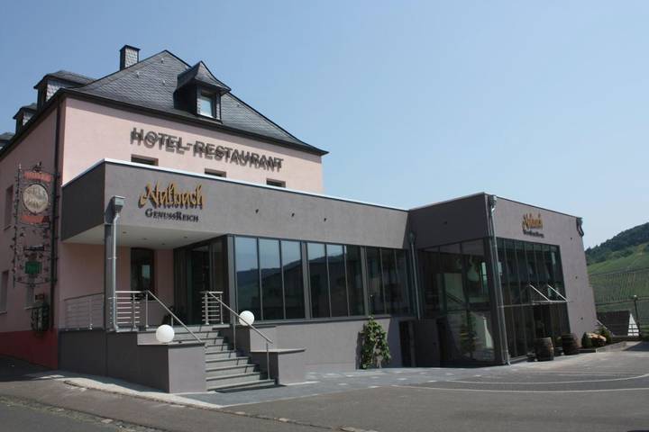 Hotel für 2 Personen, mit Terrasse und Garten sowie Pool und Sauna in Reil