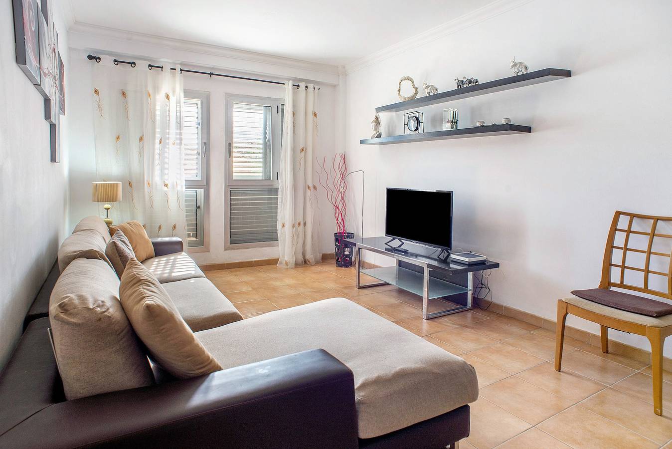 Entire apartment, Holiday Home "Playa Sardina" near the Beach with Mountain View & Wi-Fi in Sardina del Norte, Gáldar