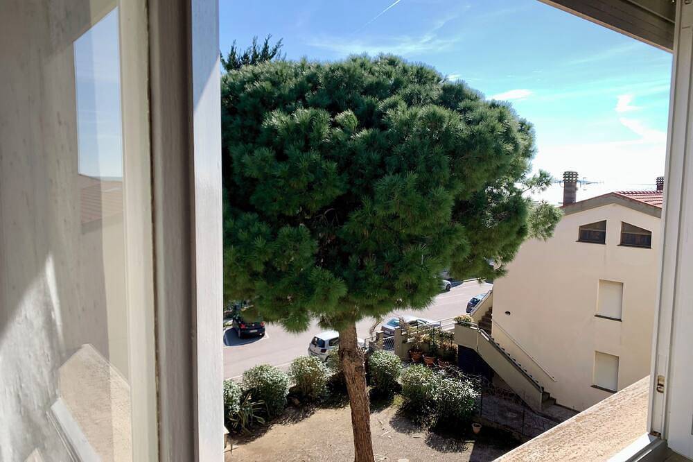Entire apartment, Apartment in Pratoranieri 100 mt from the sea in Follonica, Etruscan Coast