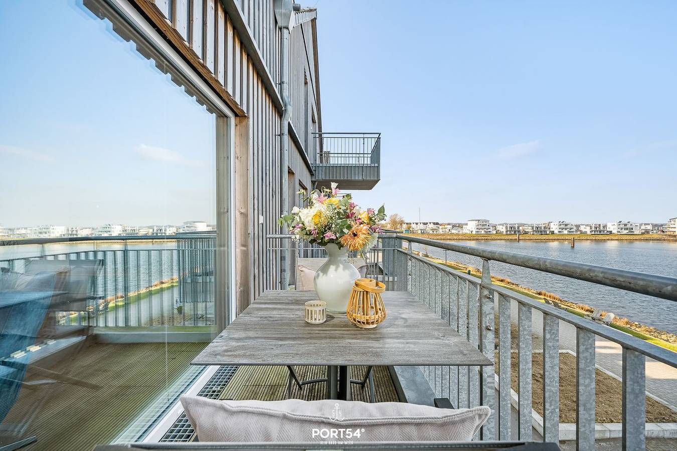 Ganze Wohnung, St. Tropez - 2. Stock, Balkon, Hafenblick, eigener Parkplatz, Waschmaschine in Olpenitz, Kappeln