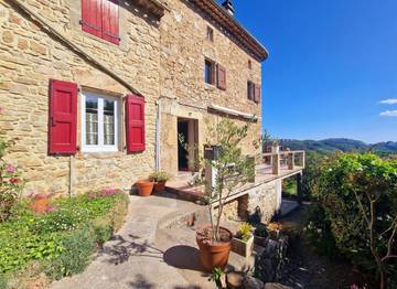 Gîte pour 10 personnes, avec jardin et balcon à Saint-Sébastien-d'Aigrefeuille