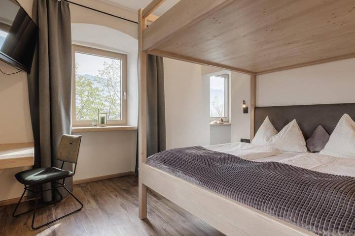 Gîte pour 4 personnes, avec Terrasse ainsi que Jardin et Vue à Strass im Zillertal - 4