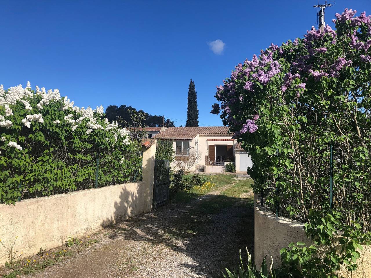 Villa 'Maison La Ribière' with Private Pool, Private Terrace and Wi-Fi in Entrecasteaux, Brignoles region