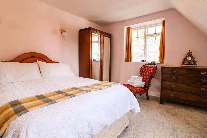 Arch Cottage, family friendly, character holiday cottage in Lincoln in Lincoln, Lincolnshire