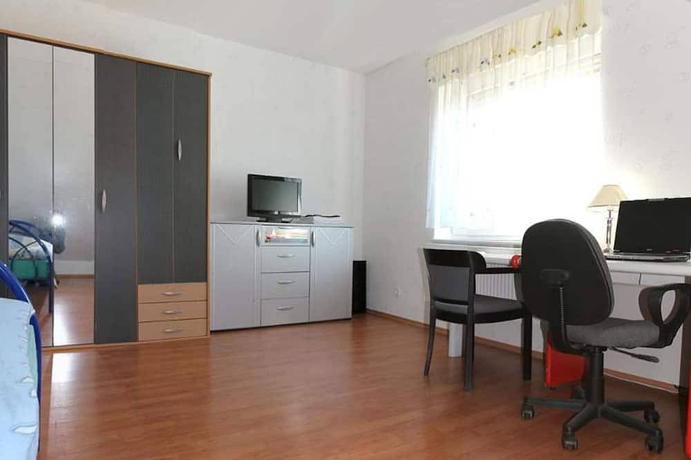 Ganze Wohnung, Doppelzimmer (Nichtraucher), mit eigenem Bad in Lehrte, Hannover und Umgebung