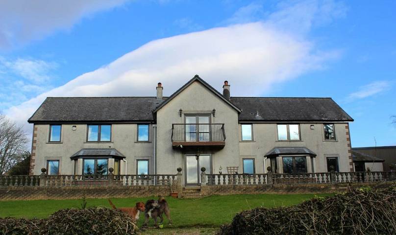 B&b for 2 people, with Terrace and Garden as well as View in Loch Lomond