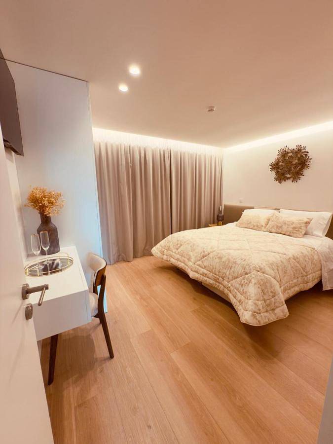 Apartamento estúdio para 2 pessoas, com piscina e vista e ainda sauna and jardim em Penafiel