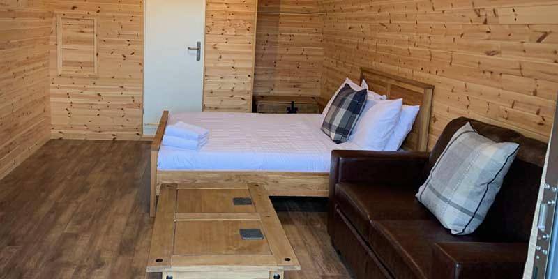Double Room with Spa Bath in Cheshire West and Chester
